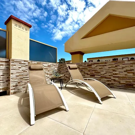 Nikkibeachfront