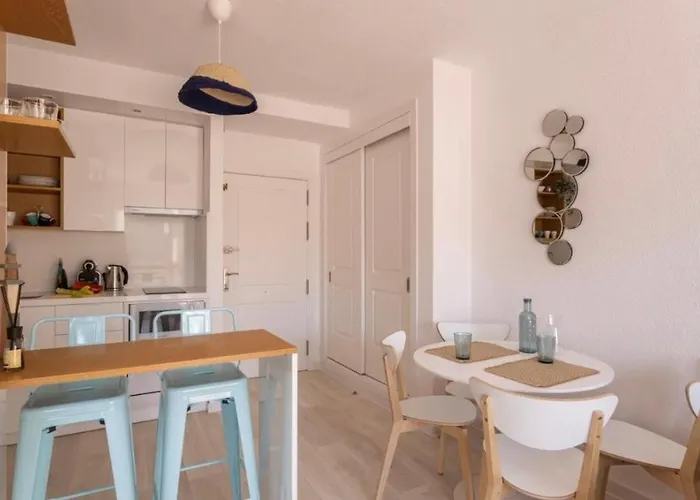 Nikkibeachfront Apartamento *