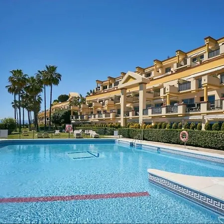Nikkibeachfront * Marbella