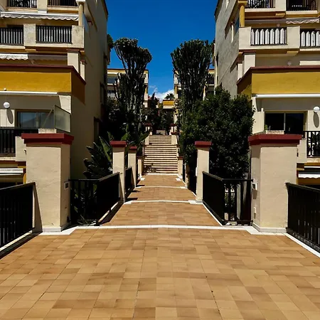 Nikkibeachfront * Marbella