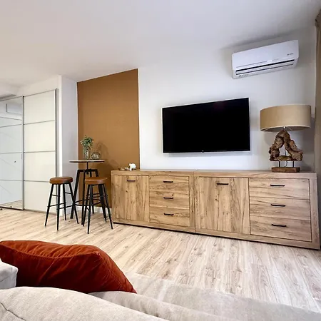 Appartement Nikkibeachfront