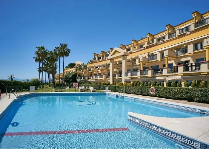 Nikkibeachfront * Marbellac