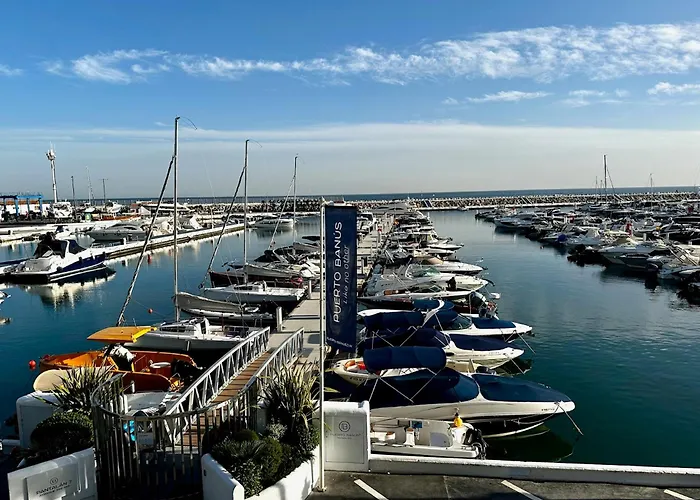 Nikkibeachfront * Marbellac