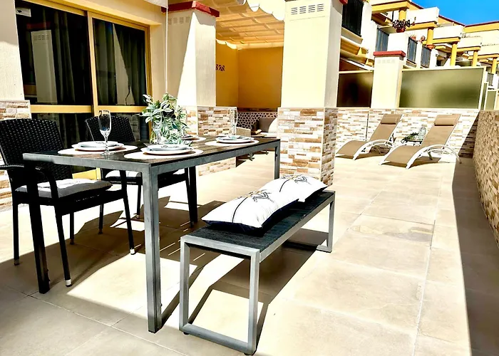 Nikkibeachfront * Marbellac