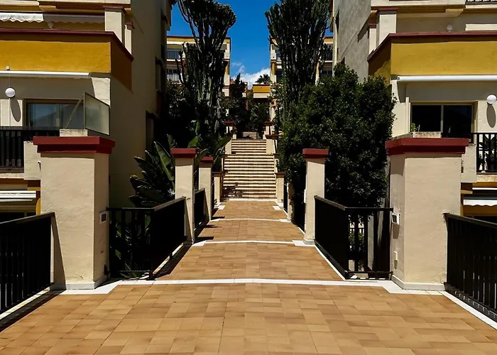 Nikkibeachfront * Marbellac